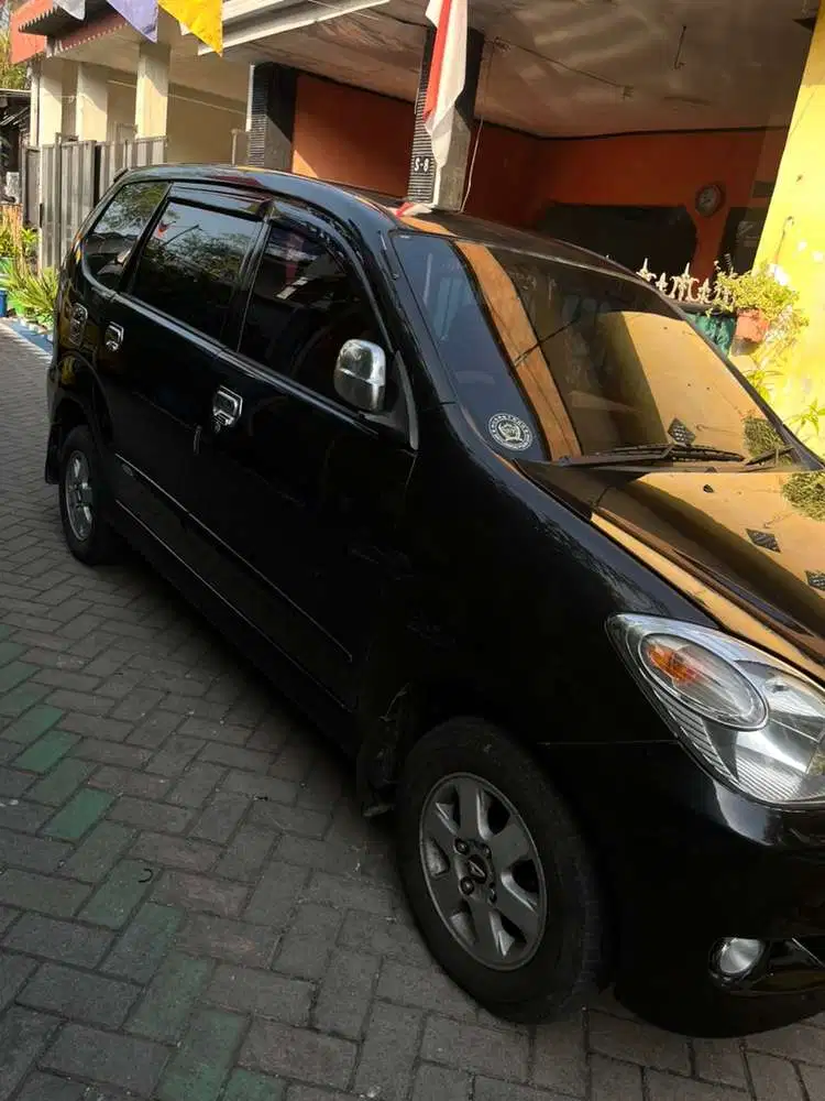 Daihatsu Xenia 2011 Bensin