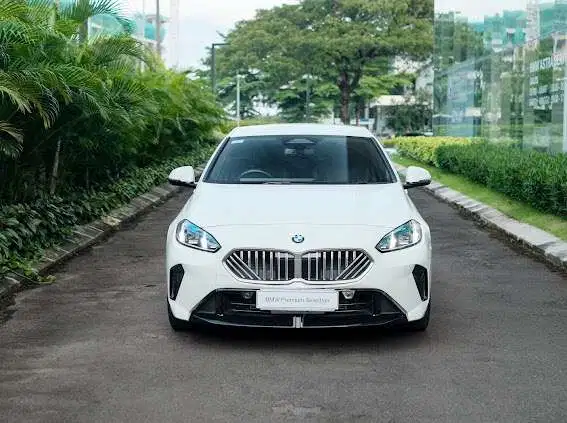 BMW 218i 2024 Bensin