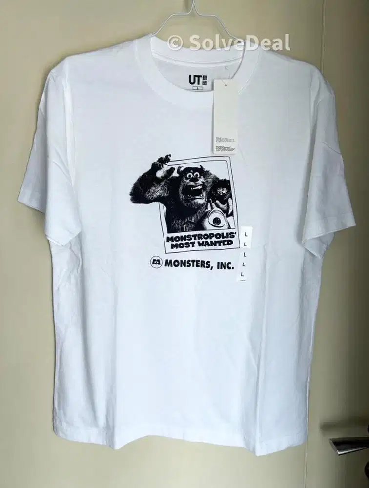 Kaos Uniqlo Disney Pixar Monsters Inc Graphic Tee Original