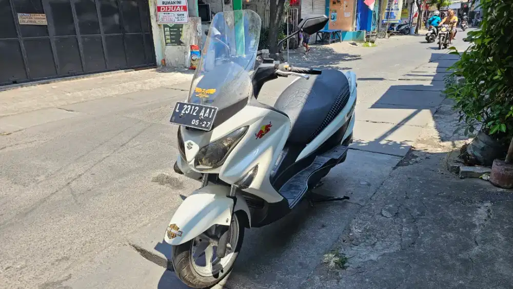 UD ENY MOTOR - Suzuki Burgman 200 cc thun 2015 buruan