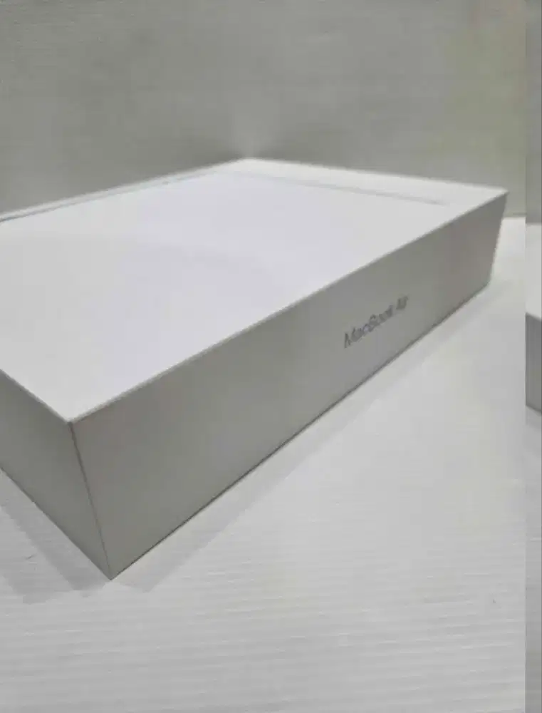 Macbook air M5 13 16/512Gb