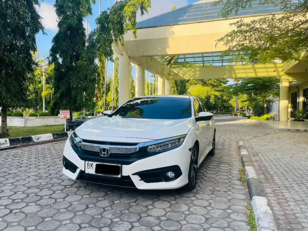 Honda Civic Turbo 1.5 ES dijual cepat