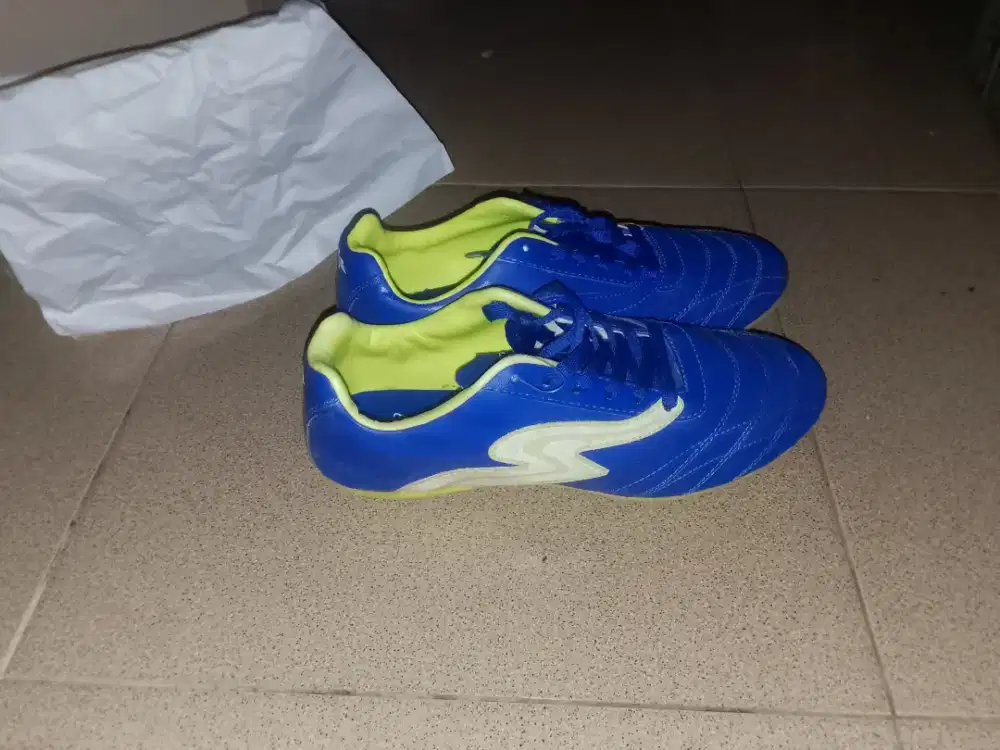 Jual sepatu bola ori