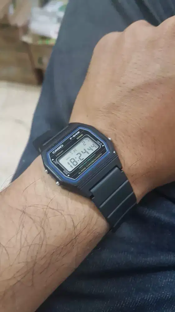 Jam casio f 84 vintage