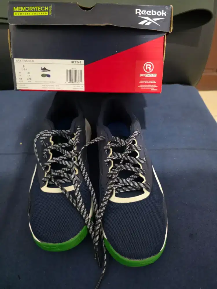 SEPATU LARI REEBOK