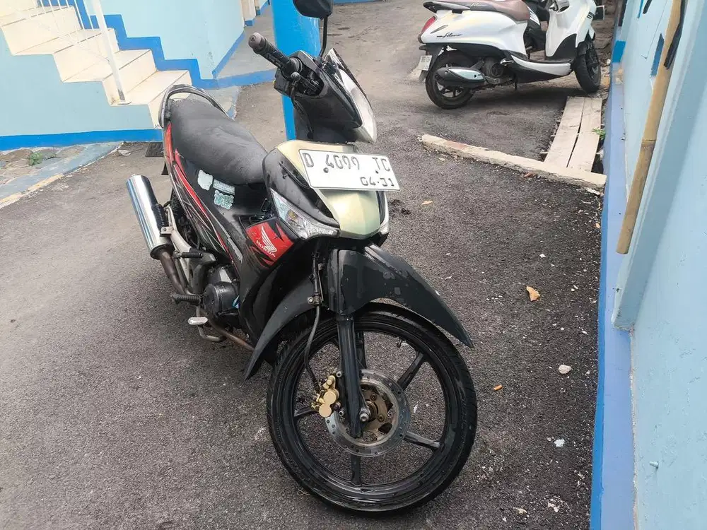 Jual Supra x 125 R 2011