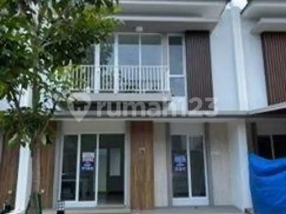 Disewakan Rumah Cantik 2 Lantai, Nyaman dan Besar  di Pusat Bisnis Gading Serpong