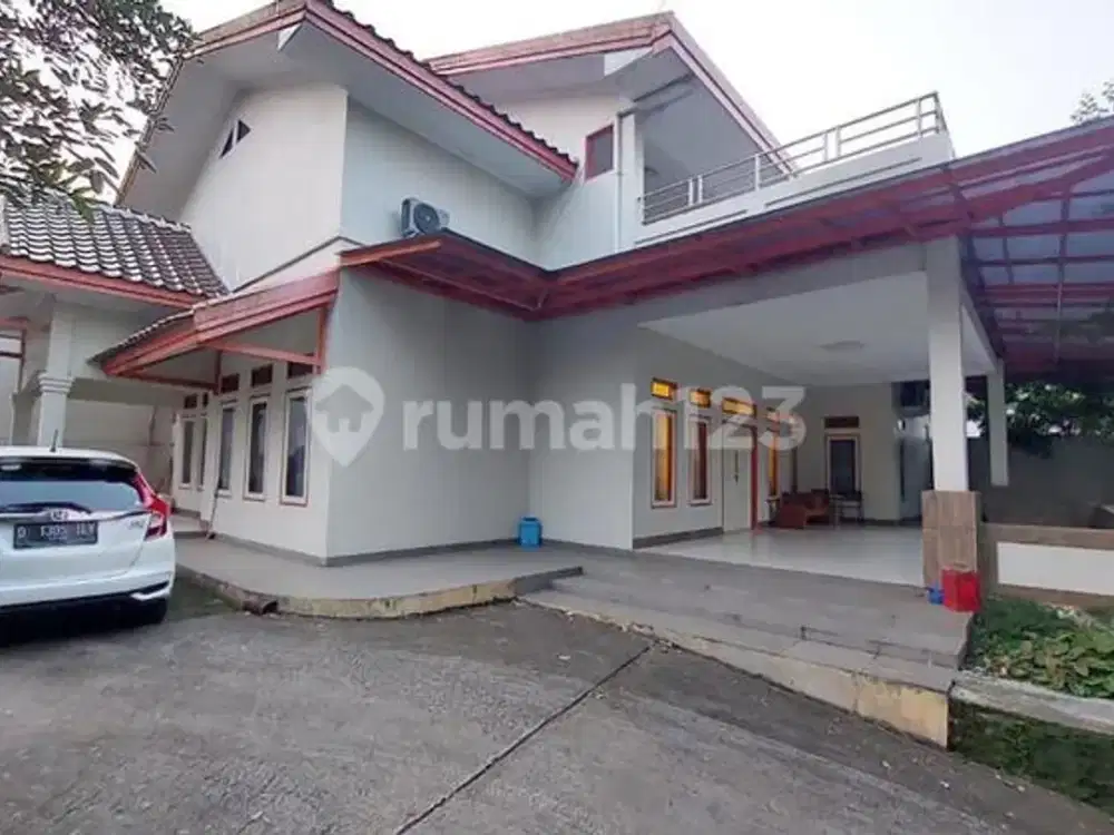 TURUN HARGA, RUMAH 2 LANTAI BERHALAMAN LUAS DI SUBANG, JAWA BARAT