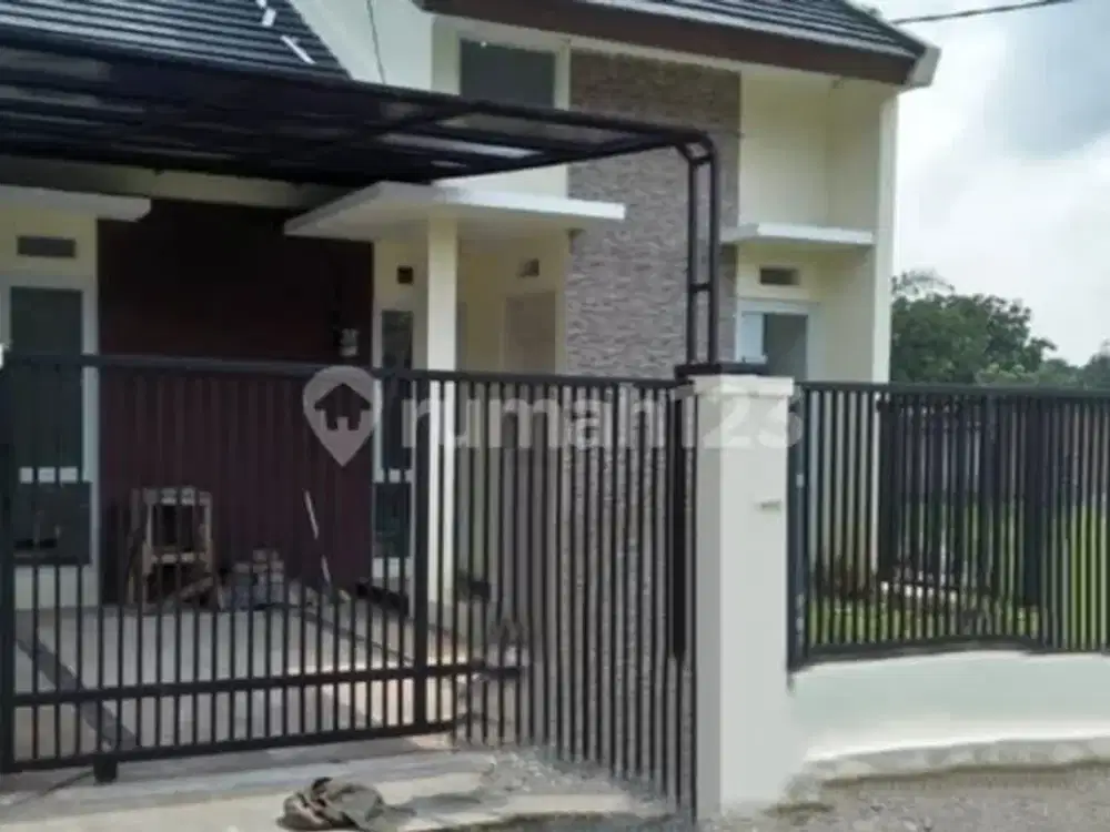 TURUN HARGA RUMAH DENGAN MEZANINE DALAM CLUSTER DI KOMP. ARCO SAWANGAN DI