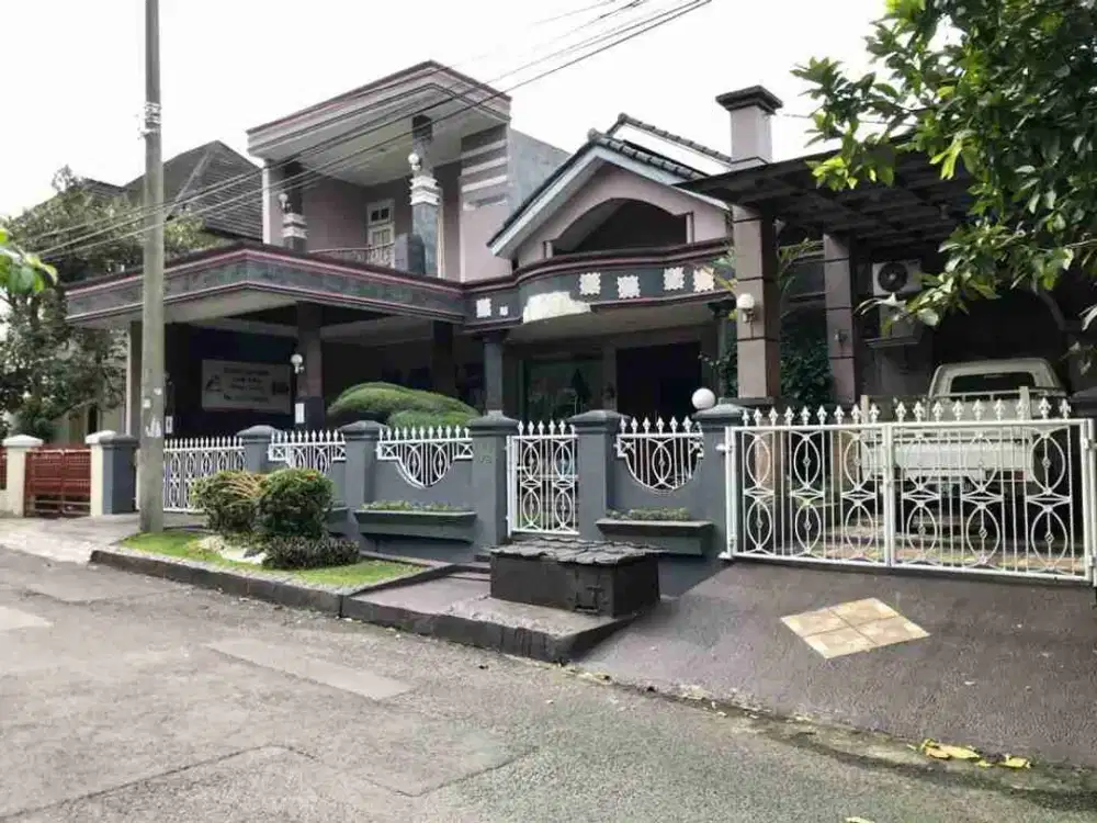 RUMAH CANTIK BESAR MEWAH