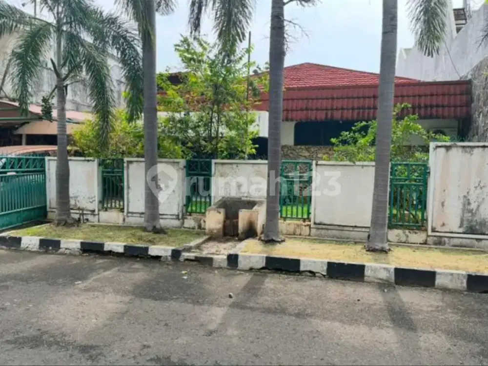 Dijual Dibawah Harga Pasar Rumah di Pulomas Dekat Pusat Bisnis
