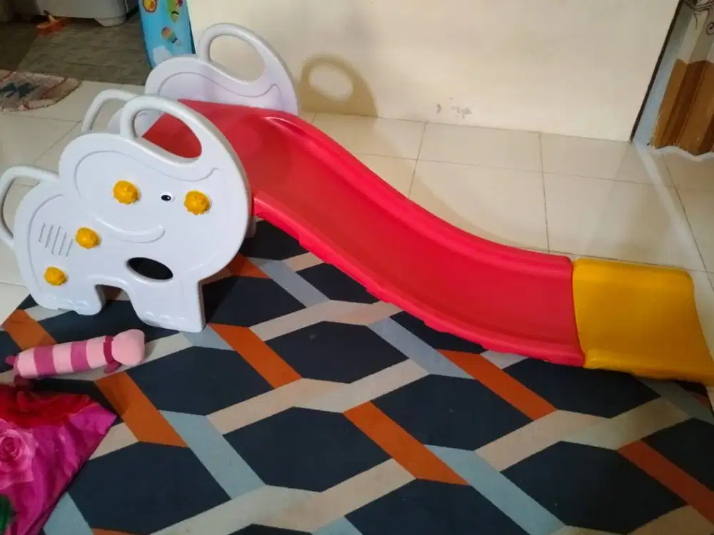 Perosotan anak ukuran sedang