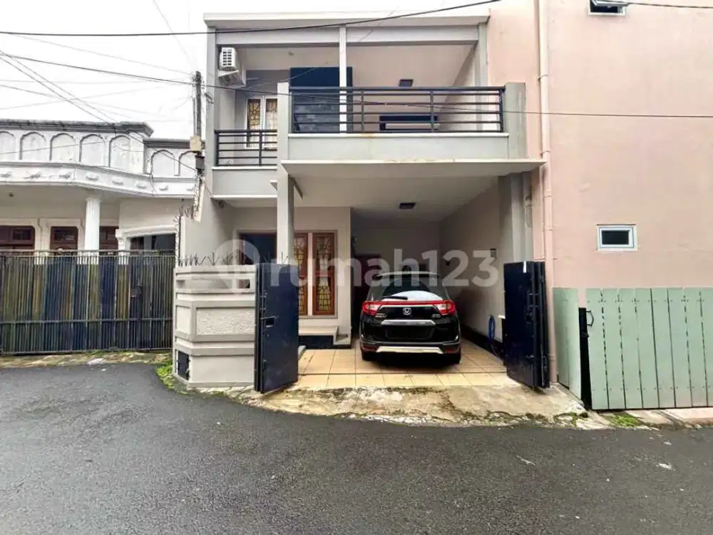 Tebet - Rumah Siap Huni Akses Mudah Dekat Taman