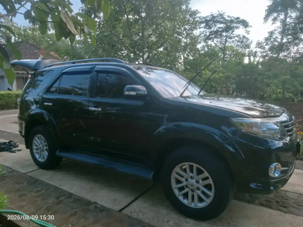 Fortuner G 2011 AT