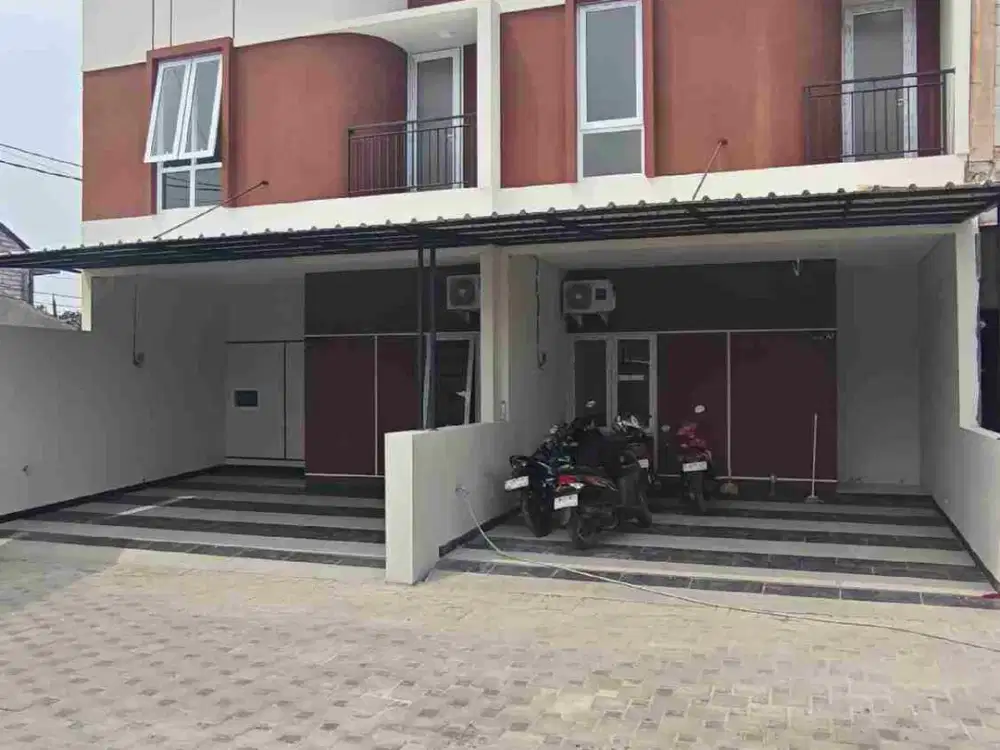 Rumah baru dekat tol limo depok