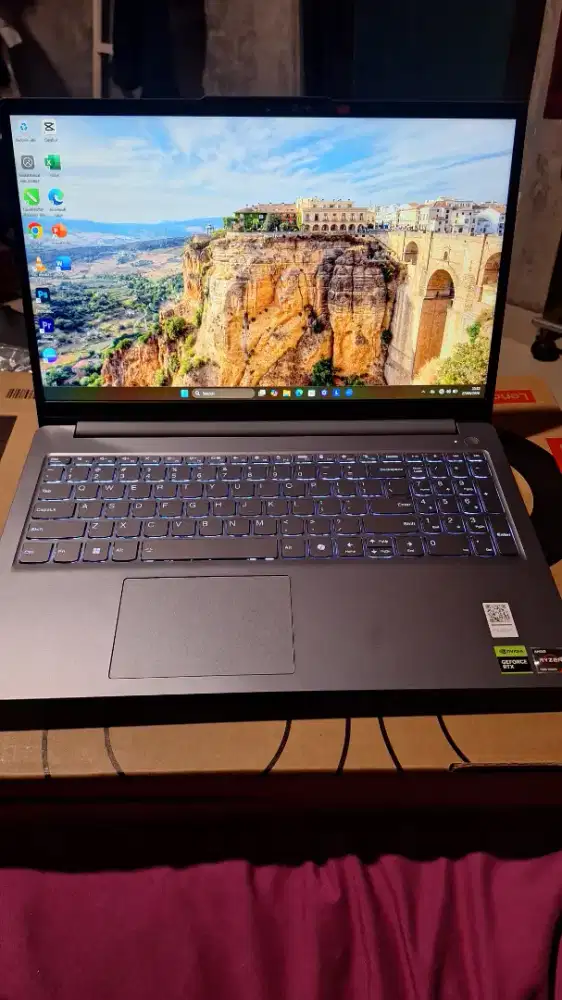 Lenovo LOQ 15ARP10E
