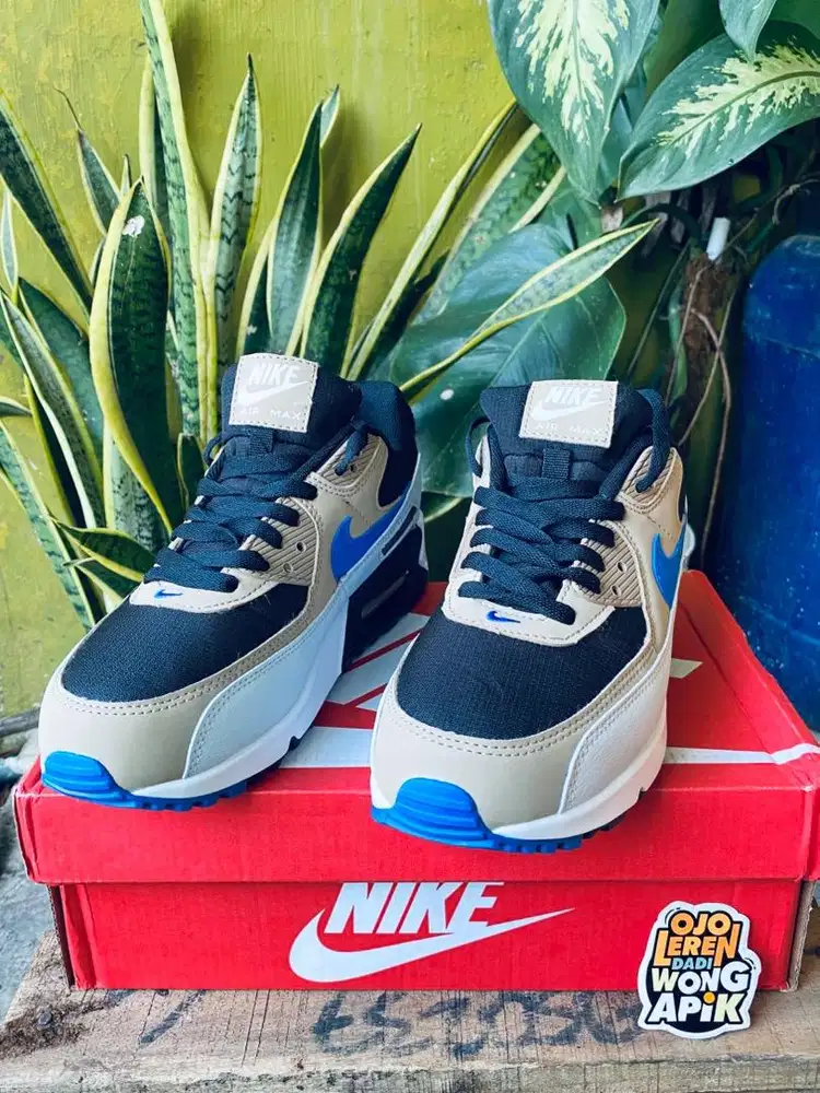SEPATU NIKE RUNNING JOGING SIZE 42 BARU IMPORT