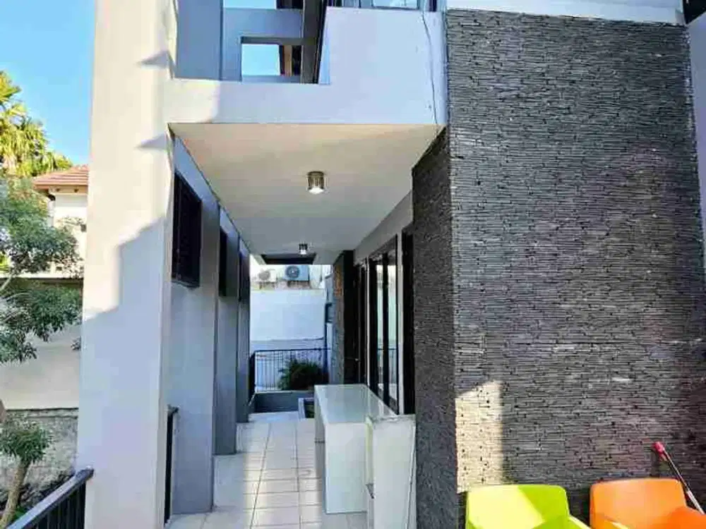 DIJUAL.RUMAH GRAHA FAMILY SEMI FURNISH