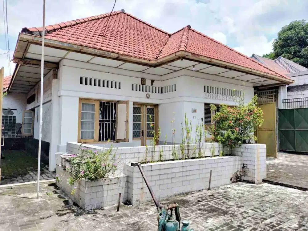 DIJUAL DISEWAKAN RUMAH BELANDA TERAWAT DIPUSAT KOTA SURABAYA