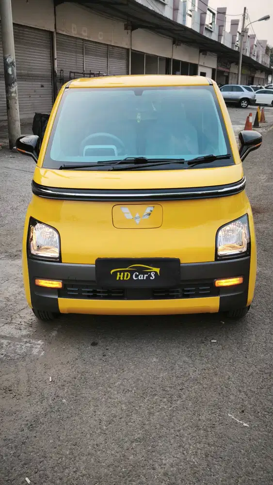 Wuling Air EV Short Range 200 KM 2024 /2025 Wrn Kuning Low KM Like New