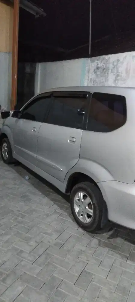 Xenia 2010  LI manual 1,0
