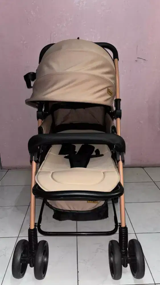 Stroller bayi merk beige