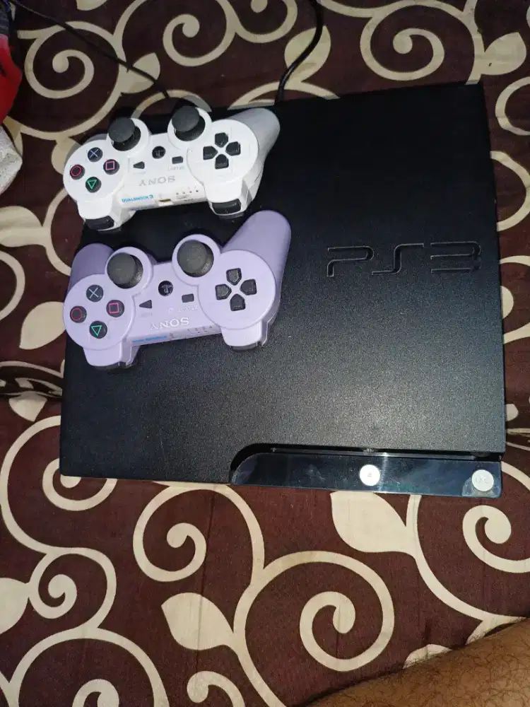 PS3 Slim 500GB + Stick 2 unit