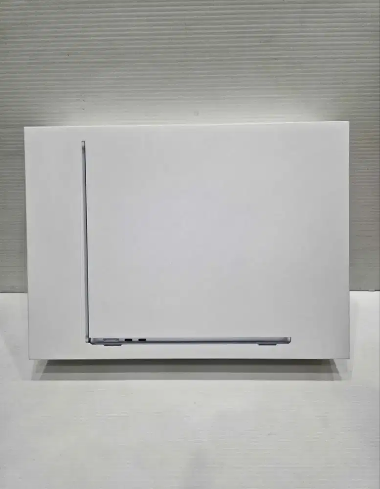 Macbook air M5 13 16/512Gb