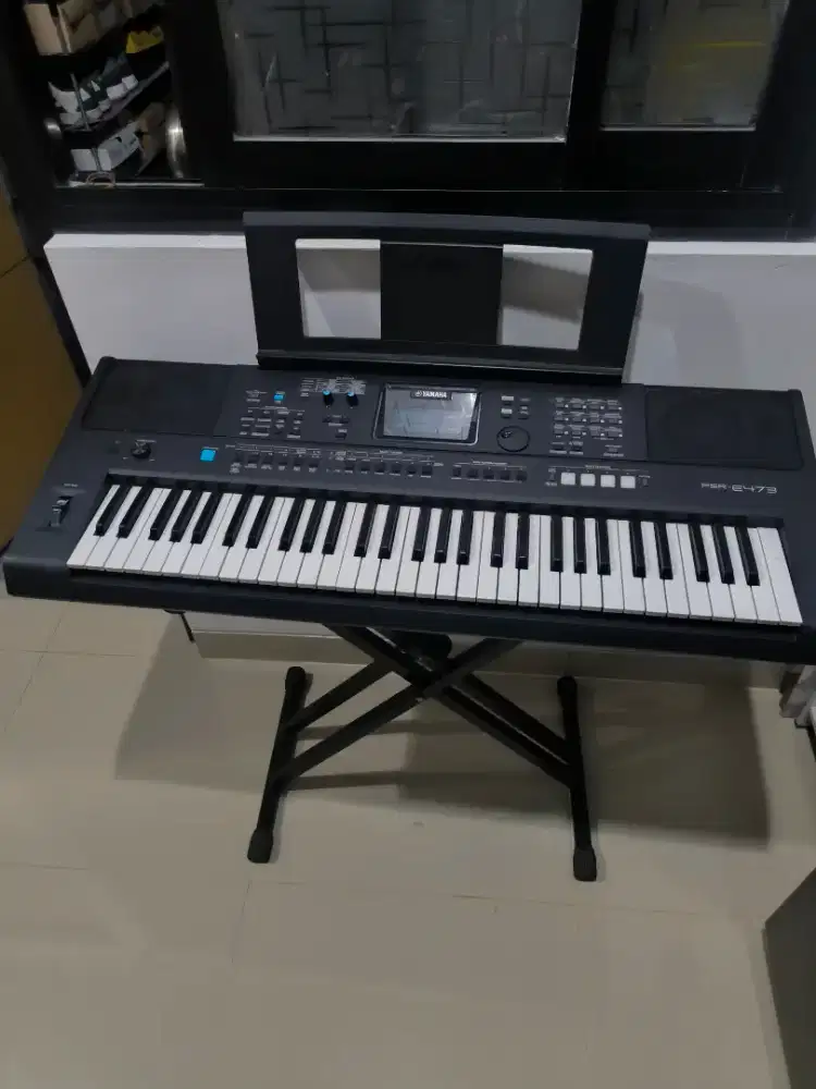 Yamaha PSR E-473