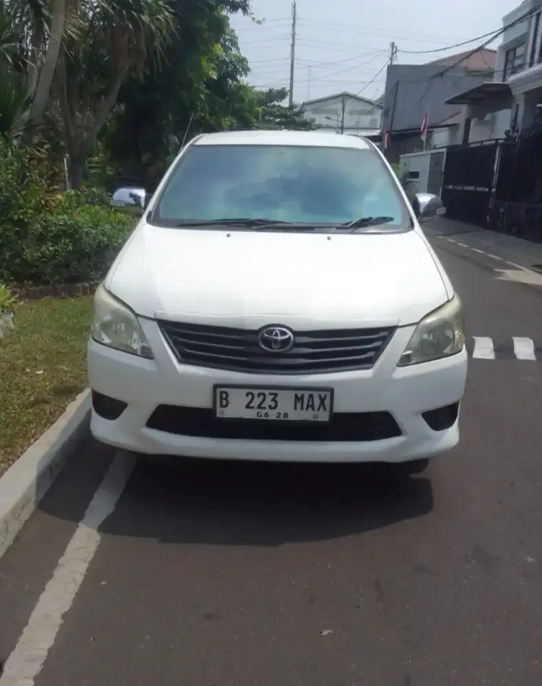 Innova diesel 2012