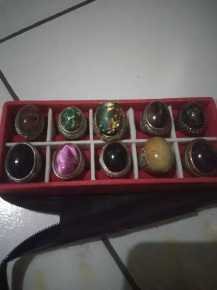 Batu akik peninggalan kakek kawan ada 10 jenis