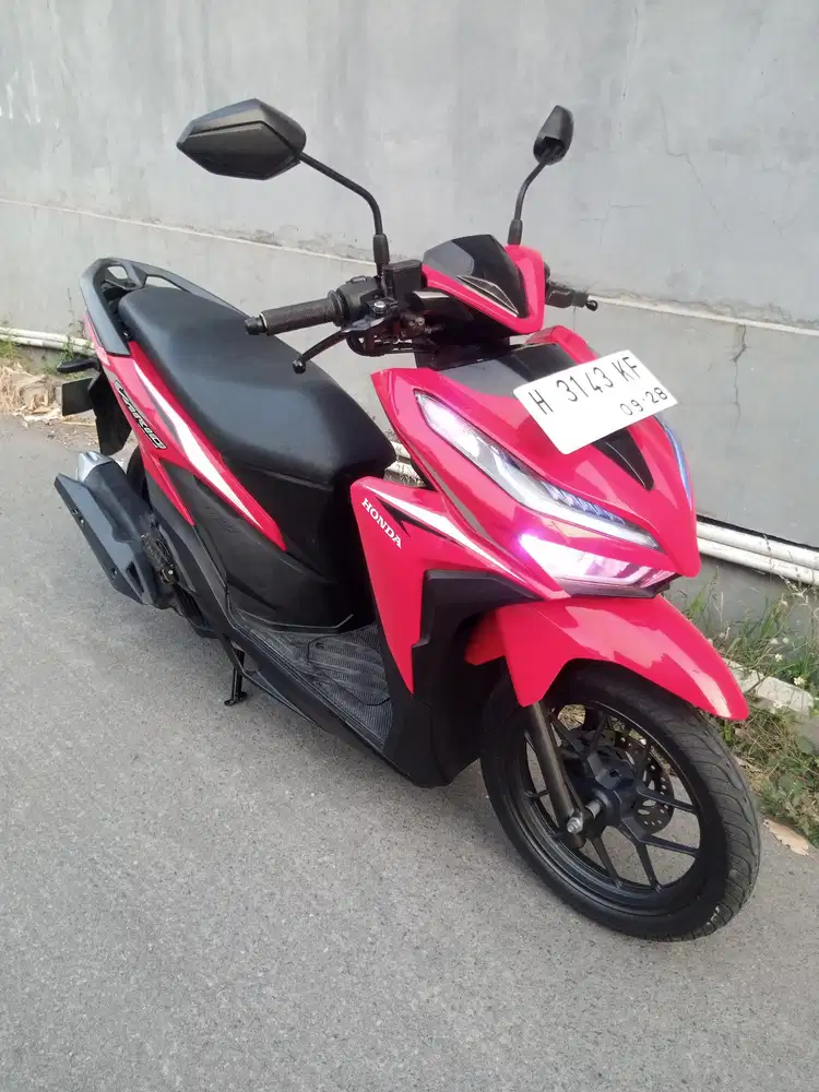 Honda Vario 125 cbs iss 2018 merah