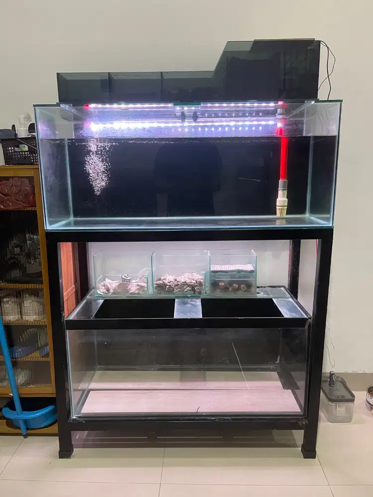 AQUARIUM 100 x 40 x 40 DAN 90 x 40 x 40 DAN MEJA BESI