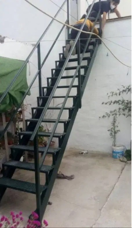 Tangga besi bagus