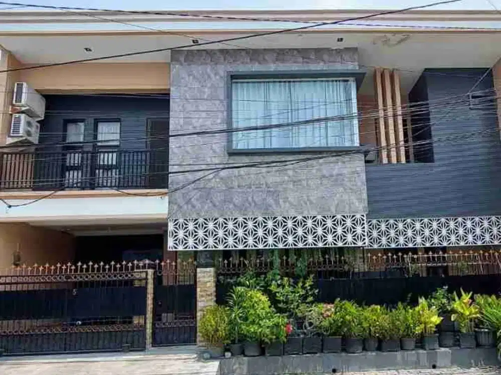 FOR SALE DIJUAL RUMAH MEGAH DUKUH KUPANG DEKAT KAMPUS UWK SURABAYA