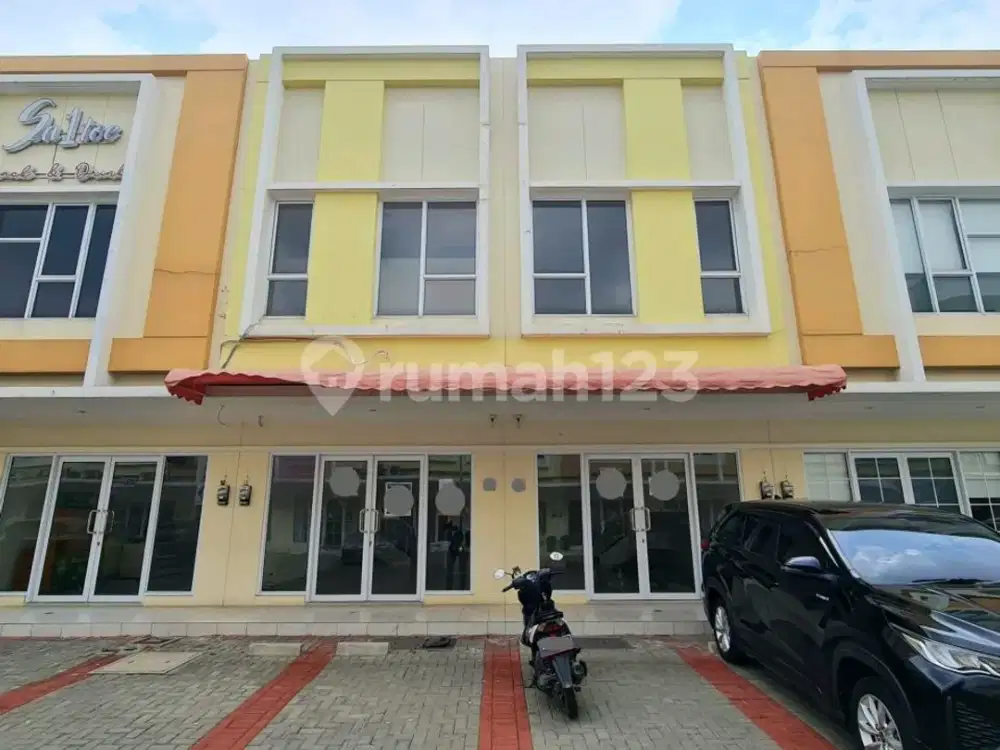 Ruko Gandeng Pisa Grande Posisi Bagus Parkiran Luas & Langka