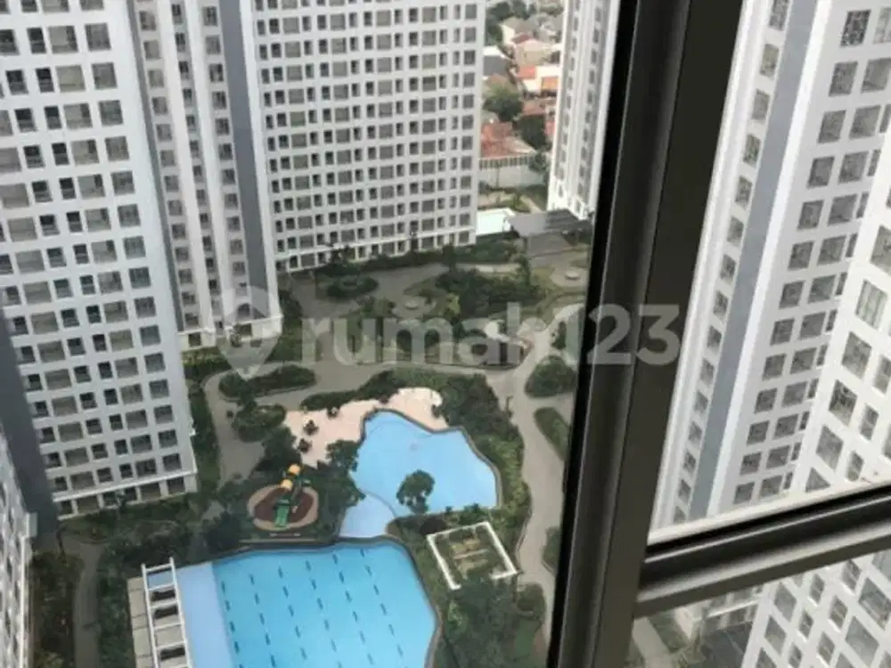 Apartemen Siap Huni Mtown Residence Gading Serpong dengan View Pool