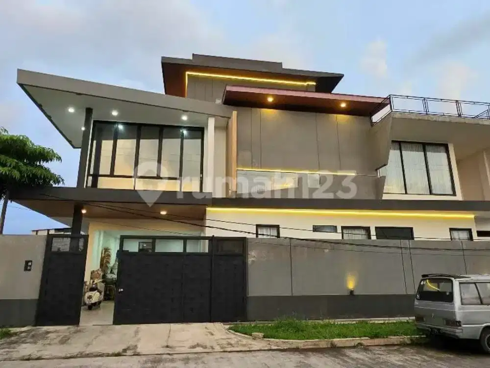 Rumah Mewah 3 Lantai dan Super Modern Dikawasan Taman Kopo Katapang Bandung