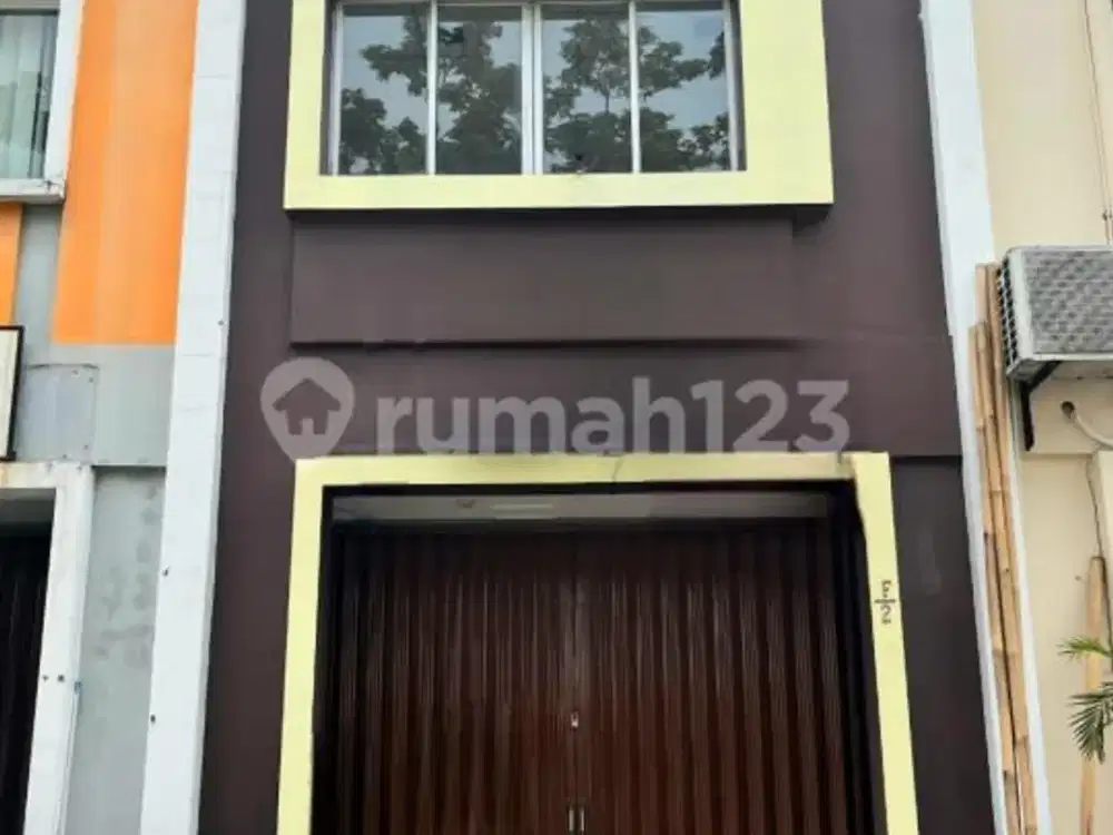 Ruko Pasar Modern Paramount Gading Serpong Hadap Jalan Raya