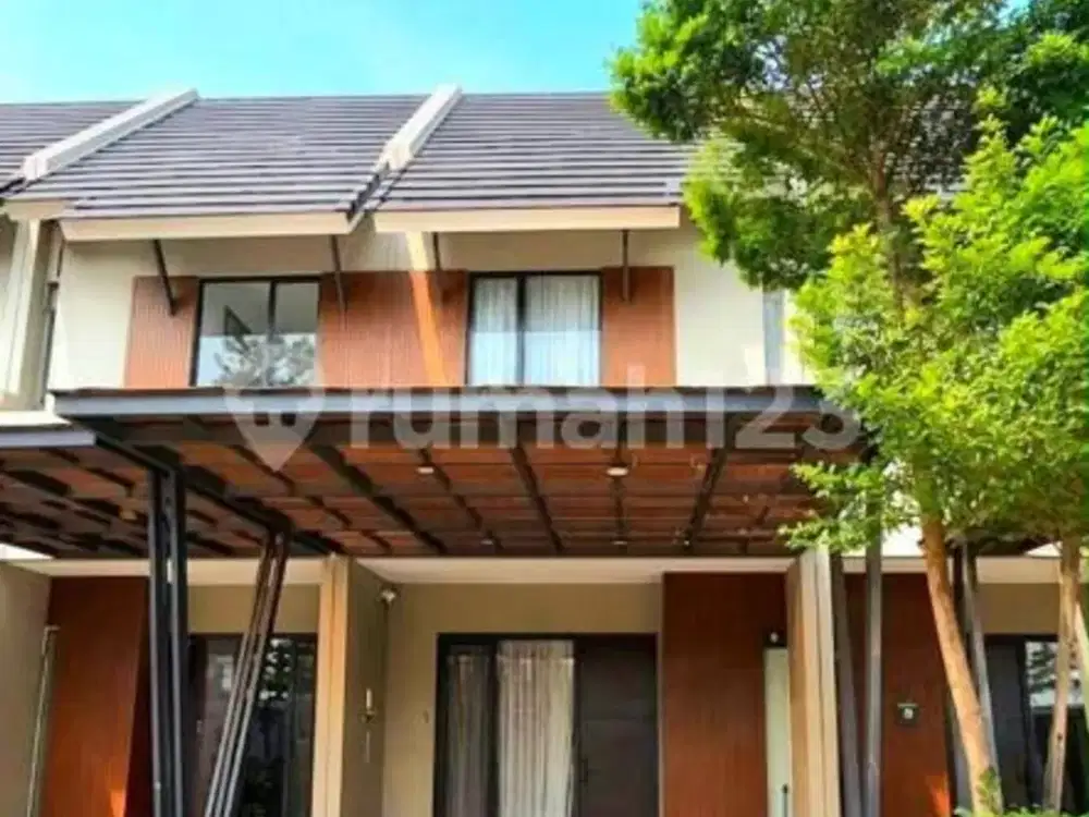 Rumah 2 Lantai Full Renovasi Citra Garden 8 (Cluster Forris Private) Jakarta Barat Depan Taman