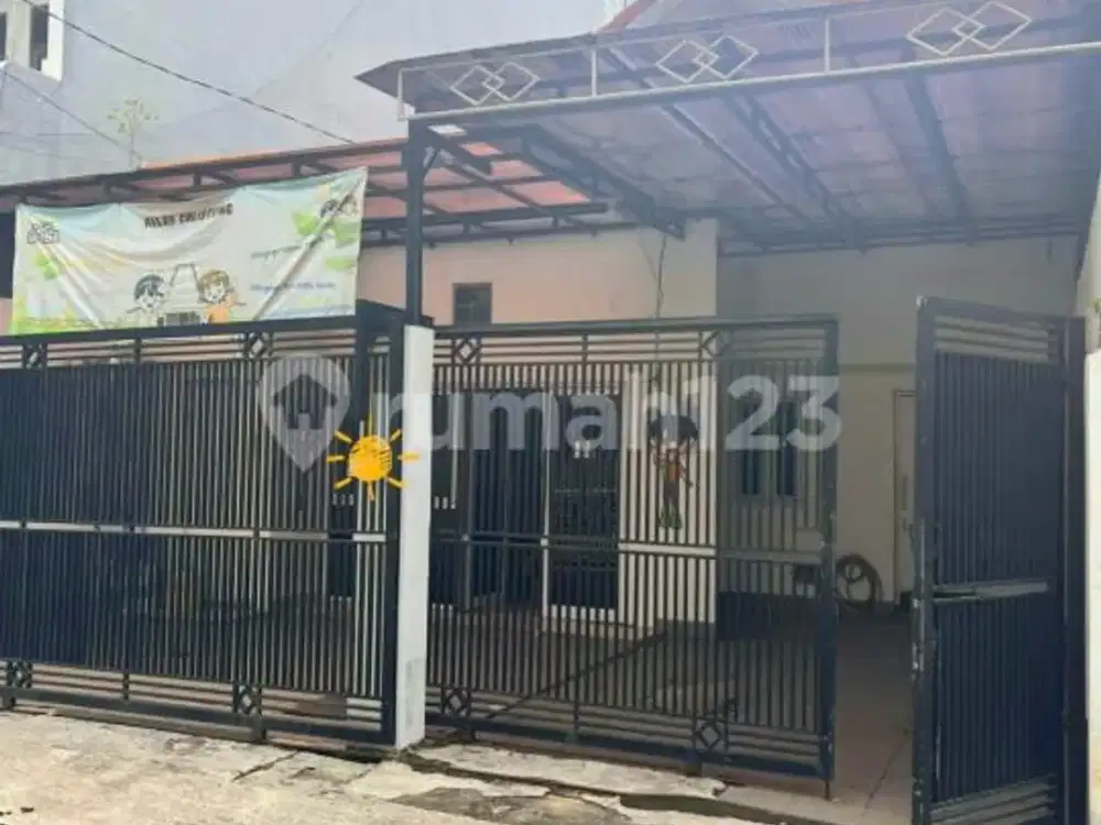 Rumah dengan Lokasi Strategis di Semper Barat Jakarta Utara