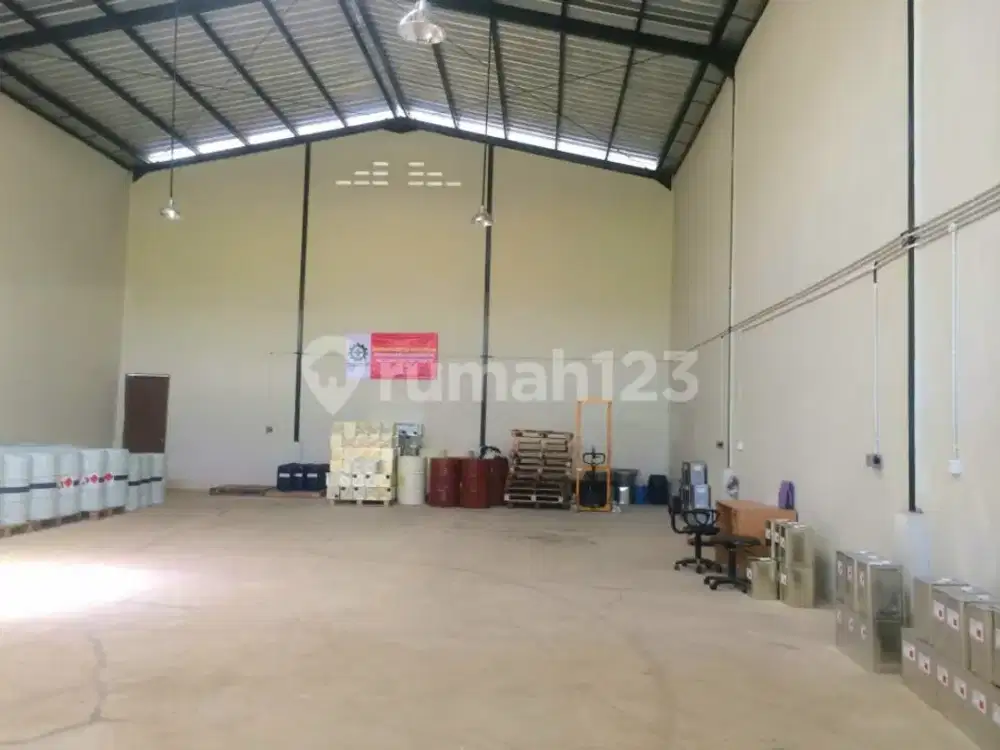 Pergudangan Bizhub Kawasan Serpong Sudah Renov