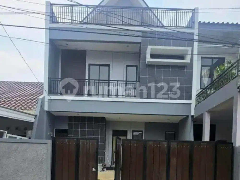 Rumah Bangunan Baru Melati Mas Tangerang 2 Lantai dengan Attic Luas