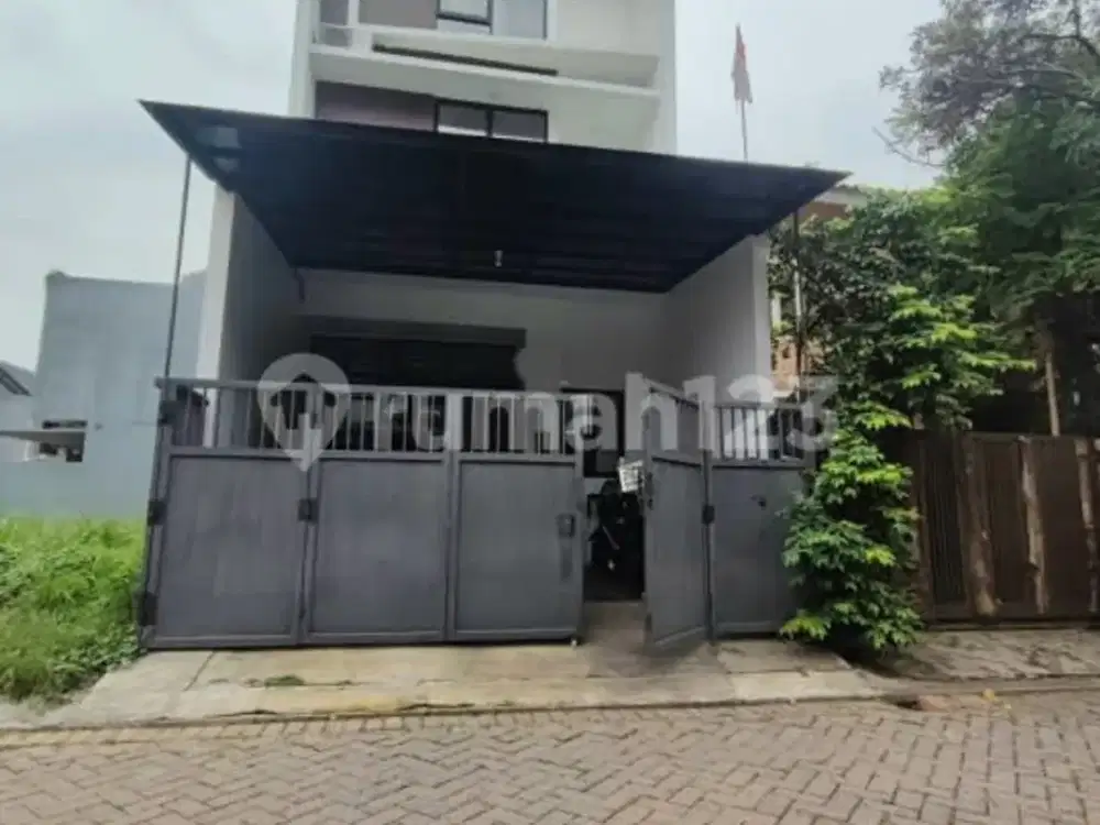 Rumah Komplek Puri Metropolitan Tangerang Rapih dan Siap Huni
