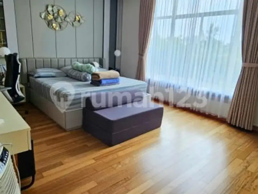 Rumah Mewah Full Renovasi 4 Lantai Emerald Cove Springs Gading Serpong