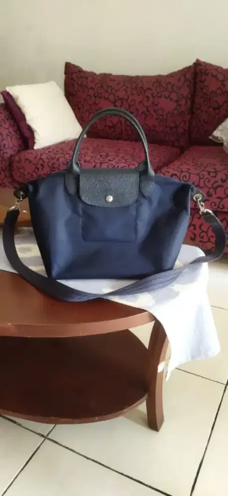 Longchamp Le Pliage Néo Navy Handbag (M)