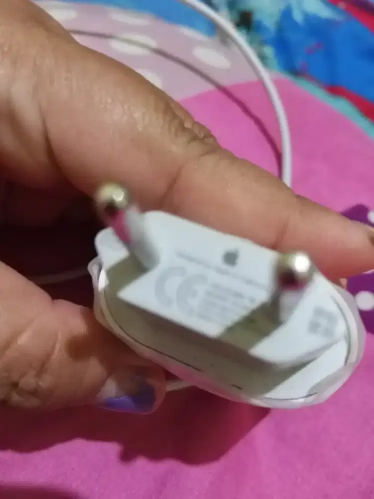 Charger i phone ori