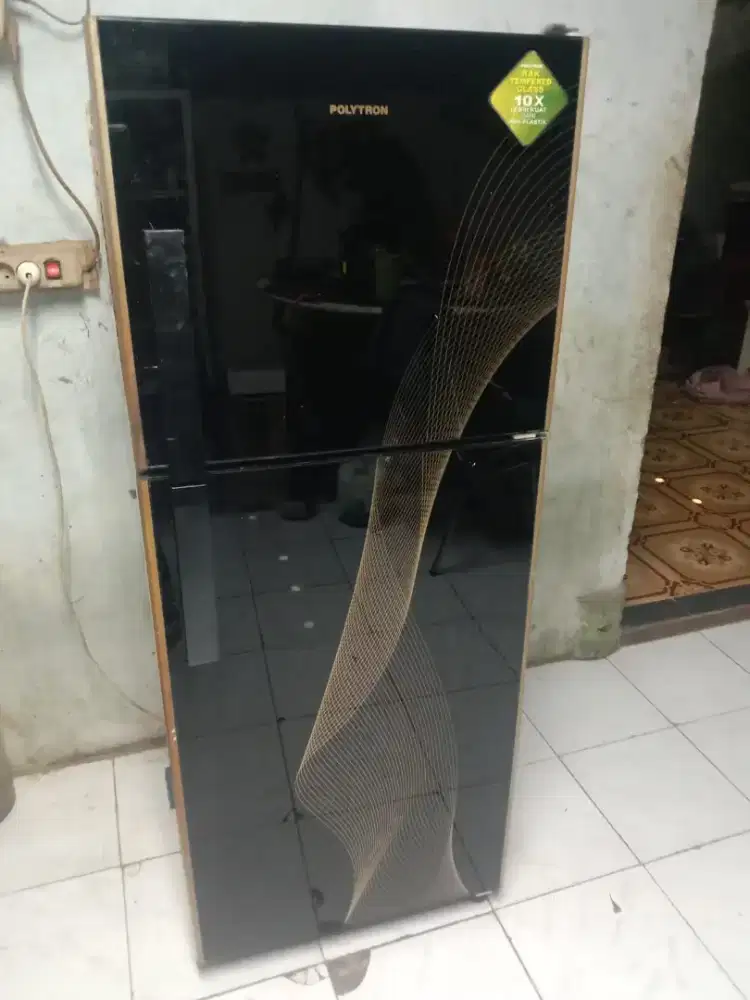 Kulkas polytron 2 pintu