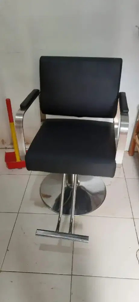 Kursi pangkas/barber hidrolik