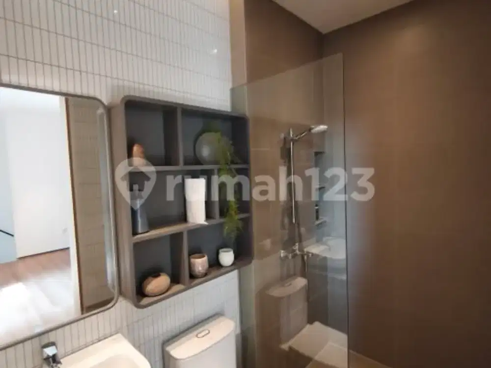 Rumah 2 Lantai Tanah Luas Dekat BSD dan Gading Serpong